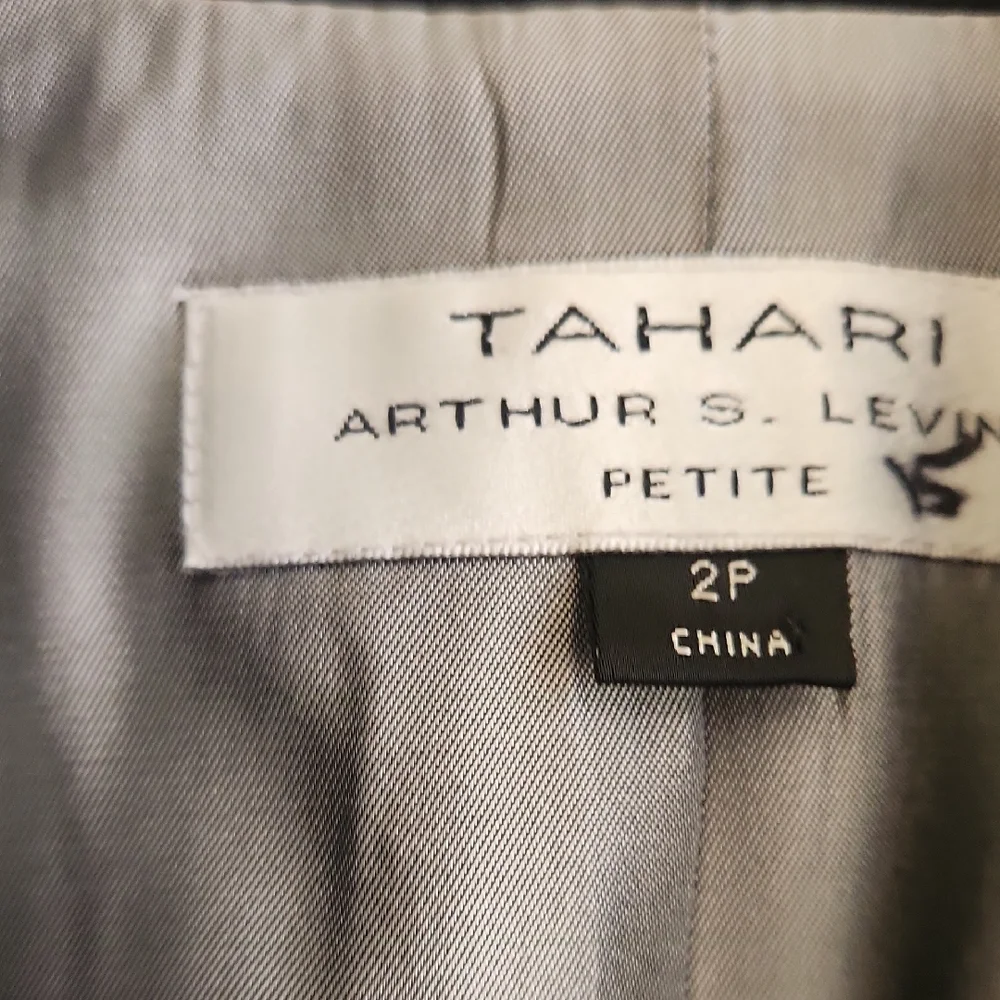 TAHARI Black Women's Two-Piece Dressy Suit - Blazer & Pants - Picture 6 of 16